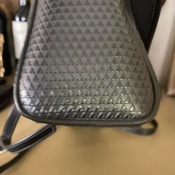 Liz Claiborne Purse - Picture 9 of 15